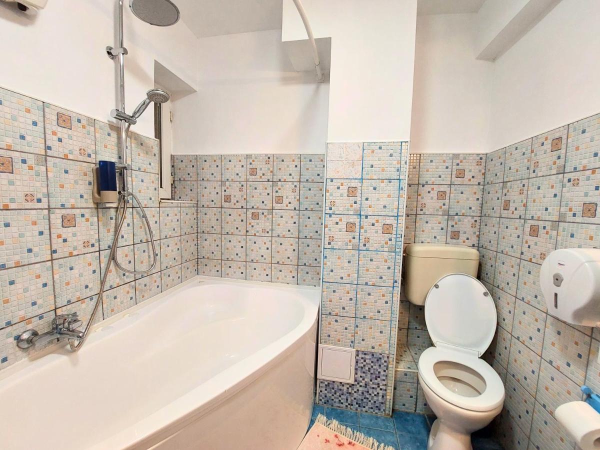 Comfy&Bright 2Bd Family-Friendly Apt Amazing View ブカレスト エクステリア 写真